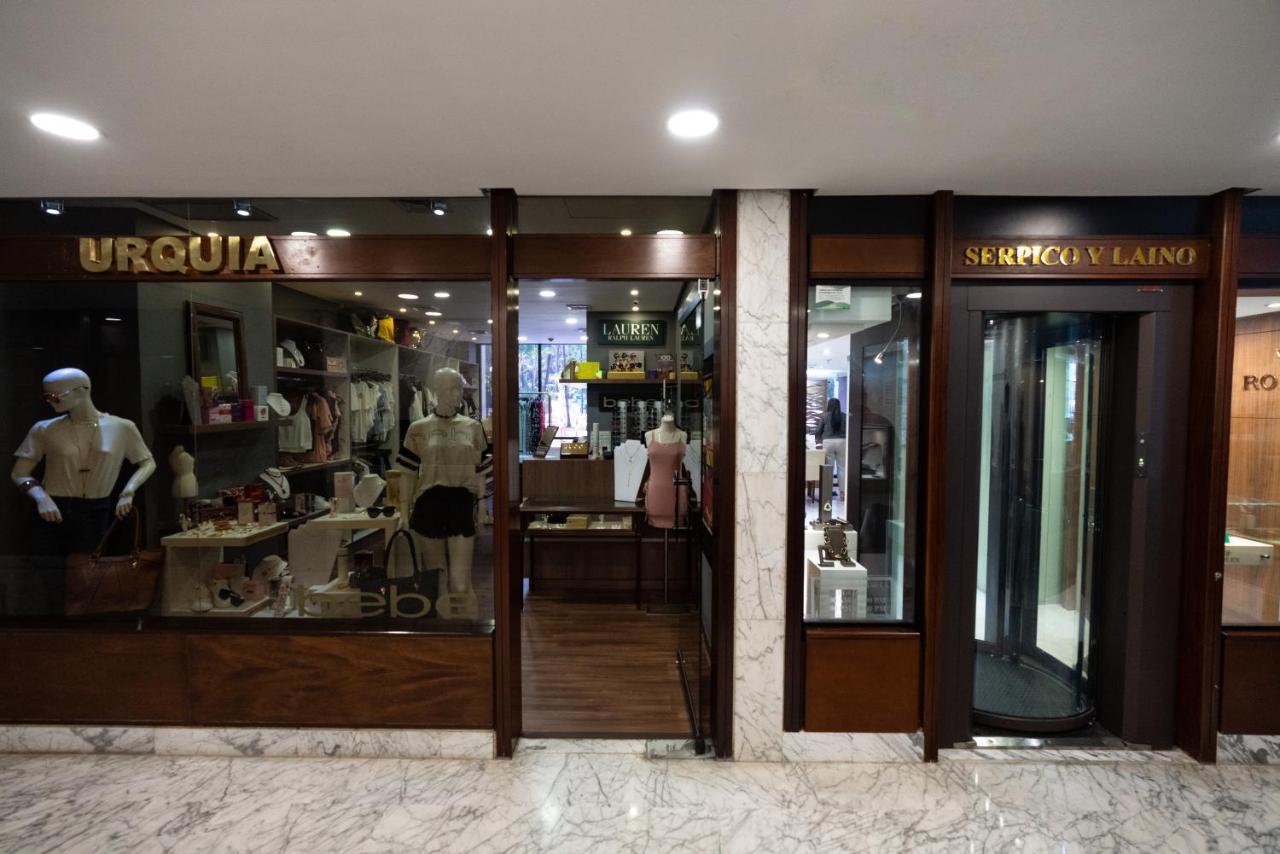 Eurobuilding Hotel & Suites Caracas Eksteriør billede Sergio Blanco store in Madrid