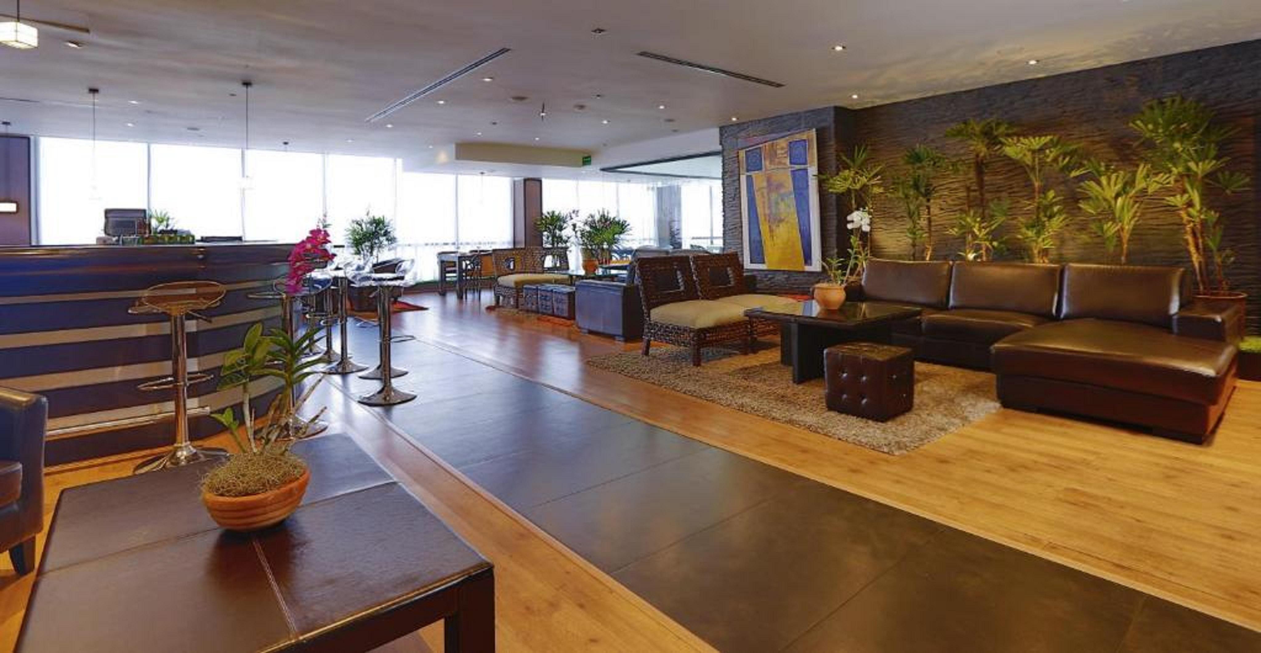 Eurobuilding Hotel & Suites Caracas Eksteriør billede The lounge at the airport