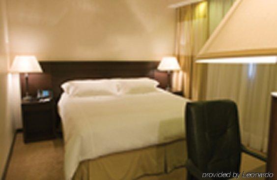 Eurobuilding Hotel & Suites Caracas Værelse billede A room at the hotel